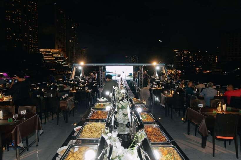 Bangkok: Unicorn Chao Phraya River Dinner Cruise - Music, dancing, and the mood onboard