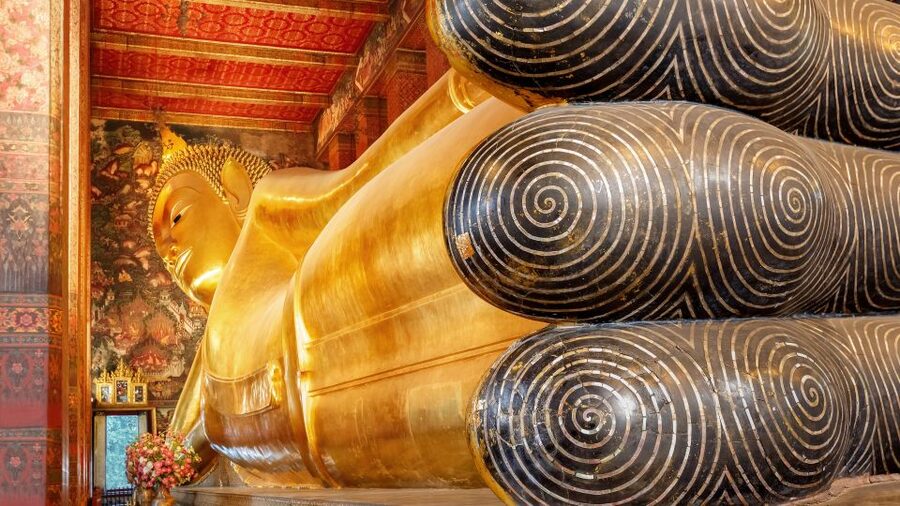Bangkok: Wat Pho and Wat Arun Guided Walking Tour - What the $17 price really covers