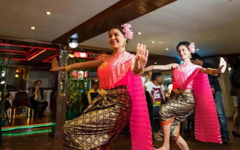 Bangkok: White Orchid Chao Phraya Cruise Free Flow Beer - Wat Arun, the Grand Palace, and the first river views