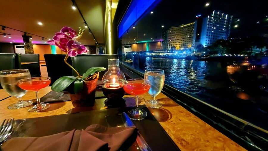 Bangkok: White Orchid Chao Phraya Dinner Cruise - Is $22 good value?