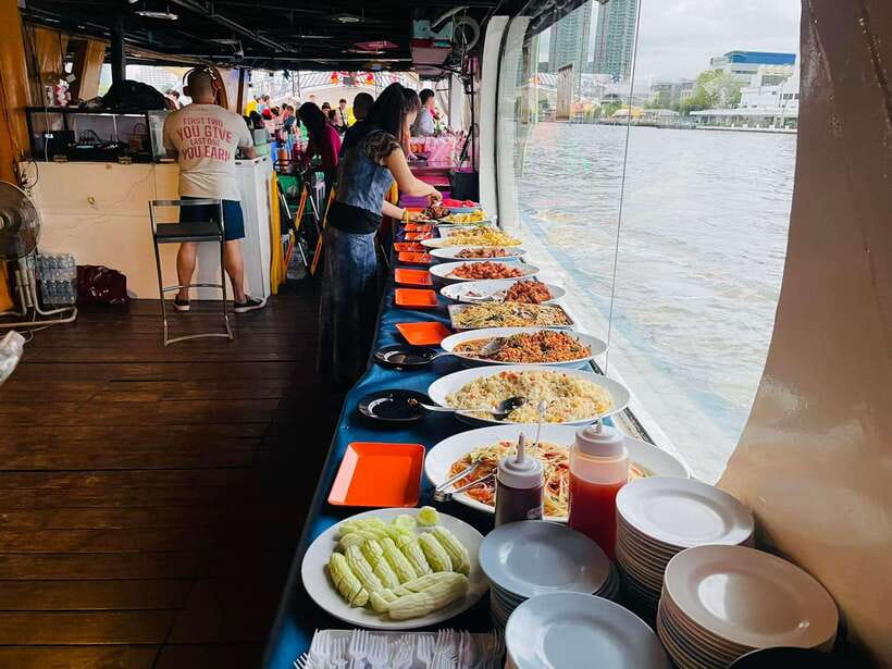 Bangkok: Yodsiam Sightseeing Cruise Snacks & Unlimited Beer - The route from Asiatique to the old city