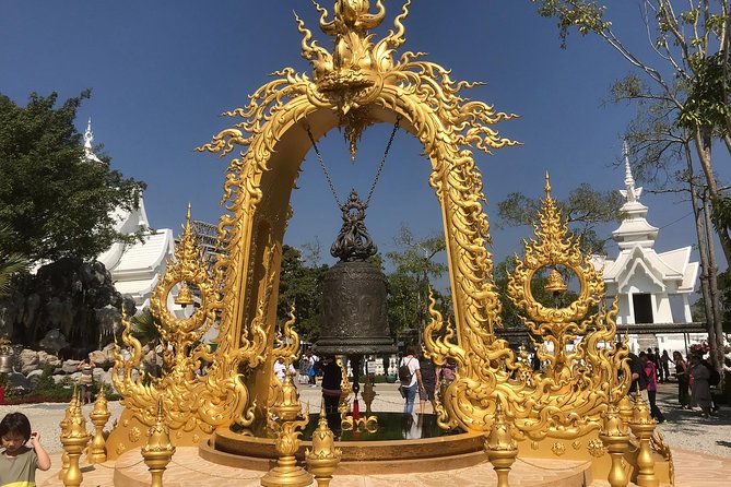 Best 2-Day: Explore Chiang Rai Landmarks from Chiang Mai, Private Trip - Transport, guides, and the pace of the road