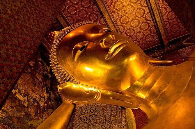 Best of Bangkok - Chinatown, street food, and a local bus