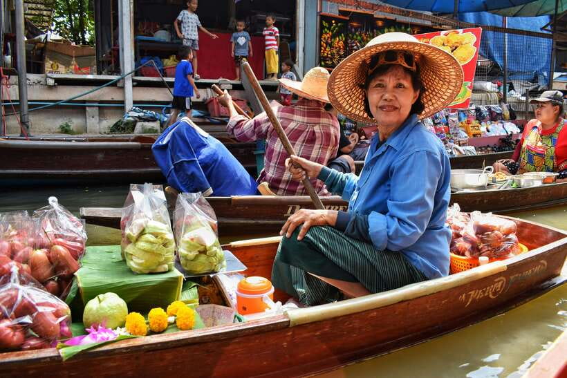 Boat Tour of Damnoen Saduak Floating Market - Why Damnoen Saduak is worth seeing from a boat
