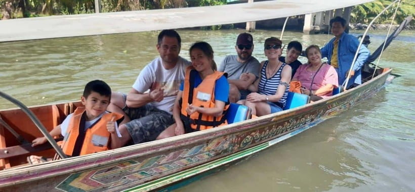 Boat Tour of Damnoen Saduak Floating Market - One hour among the floating stalls