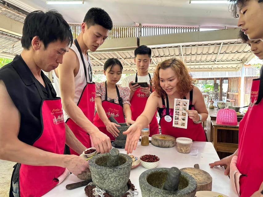 Chiang Mai: Asia Scenic Thai Cooking School - From Chiang Mai market to cooking station