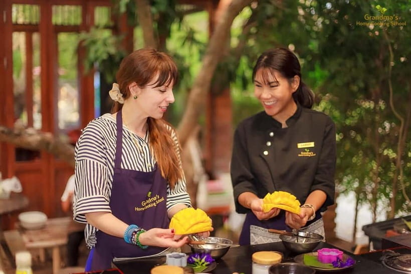 Chiang Mai: Authentic Cooking Class with Market & Farm Visit - A farm walk with mushrooms, herbs, and chickens