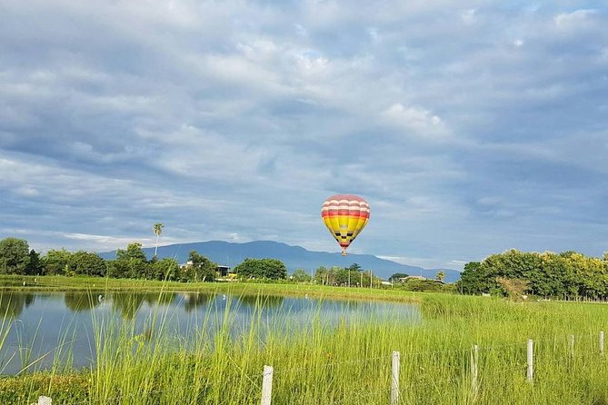 Chiang Mai Balloon Adventure: Classic Basket Balloon Ride - What the sunrise flight feels like