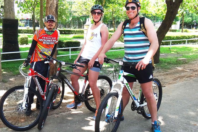 Chiang Mai Biking & River Kayak : Gentle Thrills in a Lush Valley - The Ping River offers quiet paddling, not whitewater