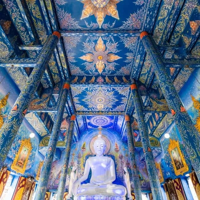 Chiang Mai: Chiang Rai Famous Temples & Hot Springs Day Trip - Wat Rong Khun, Chiang Rai’s White Temple