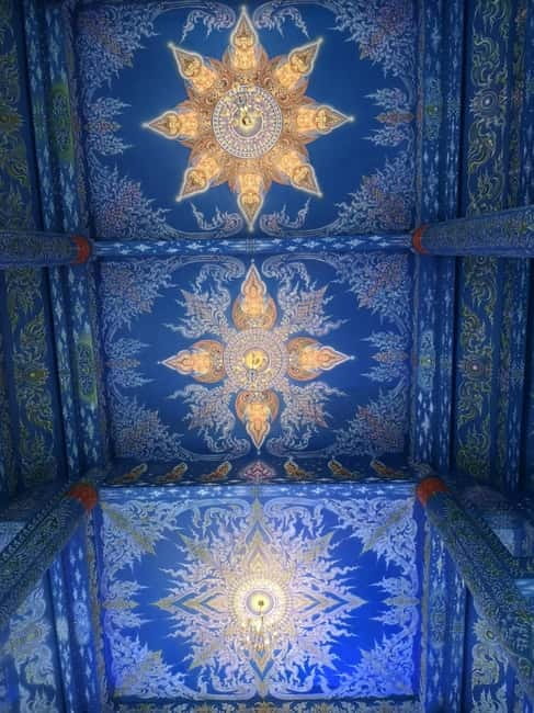 Chiang Mai: Chiang Rai Temples and Long-Neck Karen Village - Meeting the Karen community respectfully