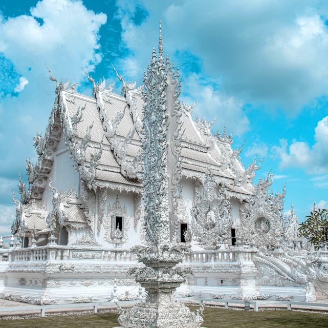 Chiang Mai: Chiang Rai Temples & Black House Discovery Tour - Baan Dam Museum and the work of Thawan Duchanee