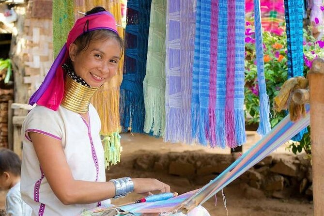 Chiang Mai - Chiang Rai Temples, Long Neck Karen, Golden Triangle - The Karen village visit needs a realistic expectation