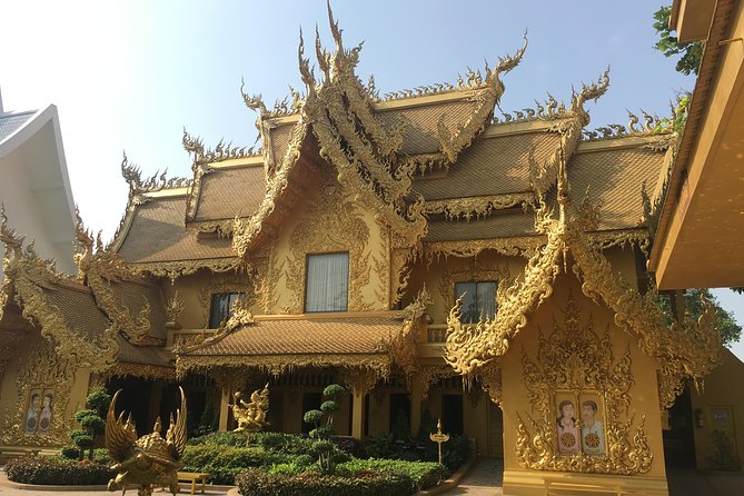 Chiang Mai-Chiang Rai:White+Black+Blue Temple+Golden Triangle+Boat Trip - The Black House and Thawan Duchanee’s dark art