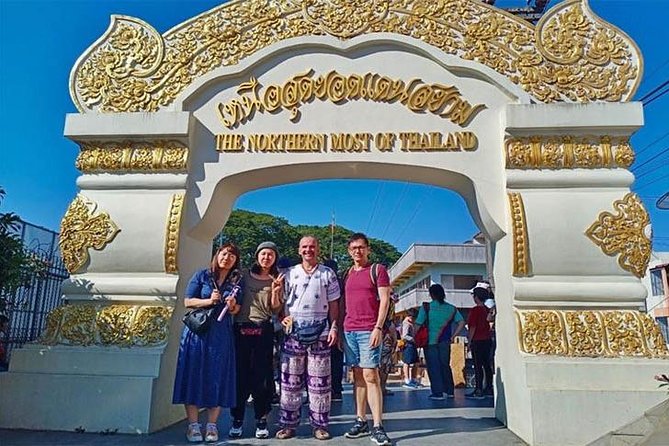 Chiang Mai-Chiang Rai:White+Black+Blue Temple+Golden Triangle+Boat Trip - Wat Rong Seur Ten, Chiang Rai’s Blue Temple