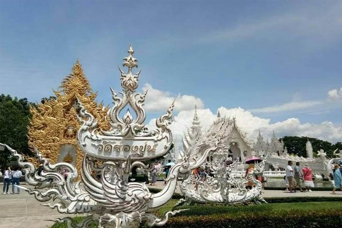 Chiang Mai-Chiang Rai: White Temple-Black Museum-Blue Temple - The Karen village option needs careful thought