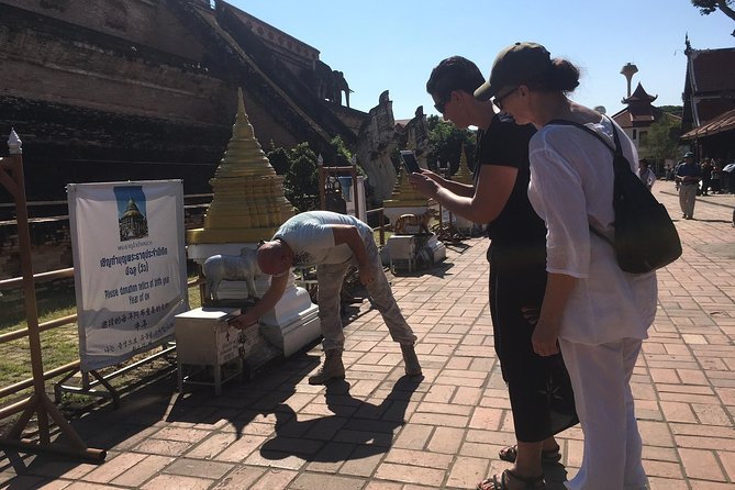 Chiang Mai City Culture Half-Day Cycling Tour - Wat Phra Singh, Chiang Mai’s central temple