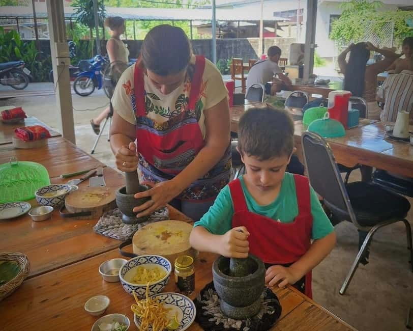 Chiang Mai: Cooking Class, Market & Thai Herbs Garden Tour - Is $31 good value for 210 minutes?