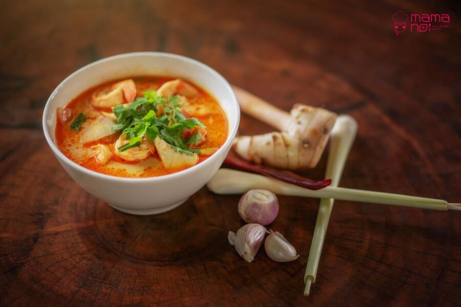 Chiang Mai: Cooking Class with Organic Farm at Mama Noi - Five Dishes, Several Choices, and a Full Workstation