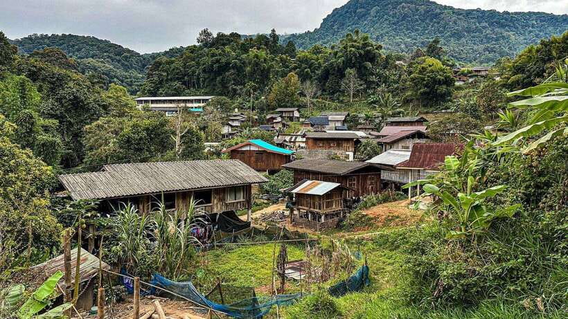 Chiang Mai: Doi Inthanon National Park and Pha Dok Siew Trek - The pagodas and Doi Inthanon’s high-country views