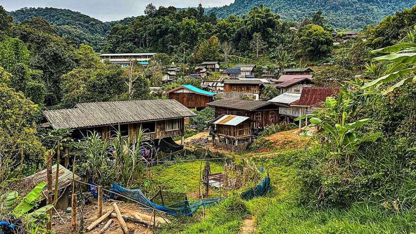 Chiang Mai:Doi Inthanon National Park & Hike at Kew Mae Pan - Royal Pagodas with a dress code