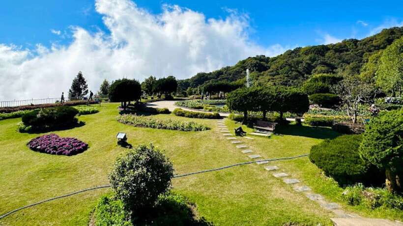 Chiang Mai:Doi Inthanon National Park & Hike at Kew Mae Pan - Wachirathan Waterfall as the finale
