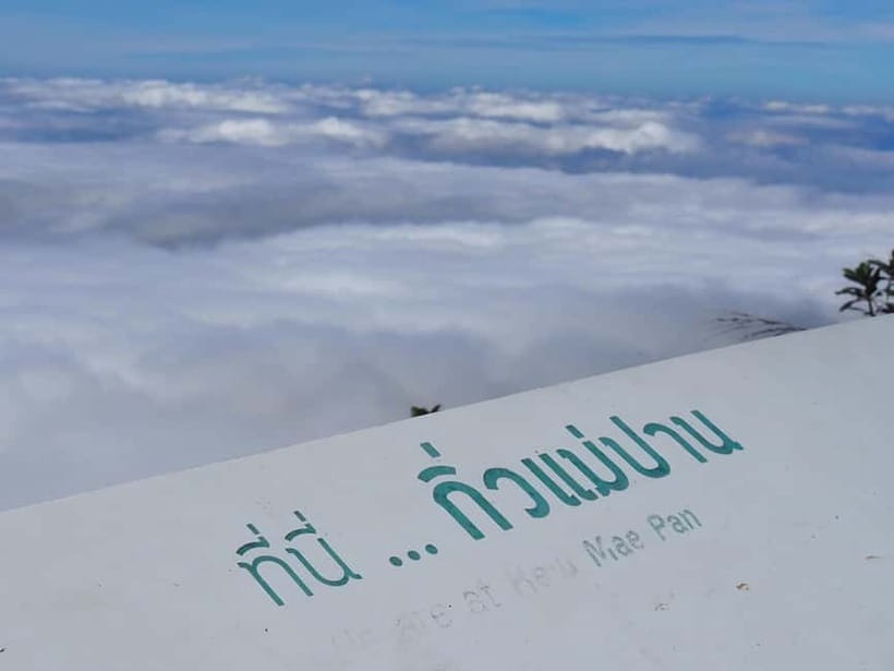 Chiang Mai: Doi Inthanon Park and Kew Mae Pan 2-Hour Hike - Wachirathan Waterfall: A Strong Finish