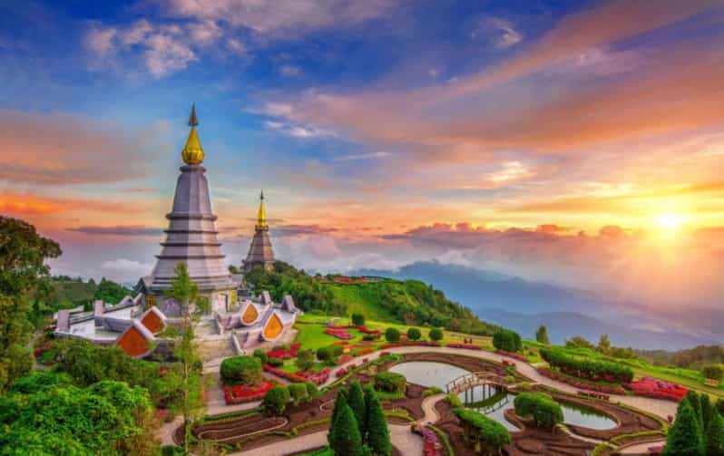 Chiang Mai: Doi Inthanon Park and Pha Dok Siew Hike Day Trip - The summit at 2,565 meters