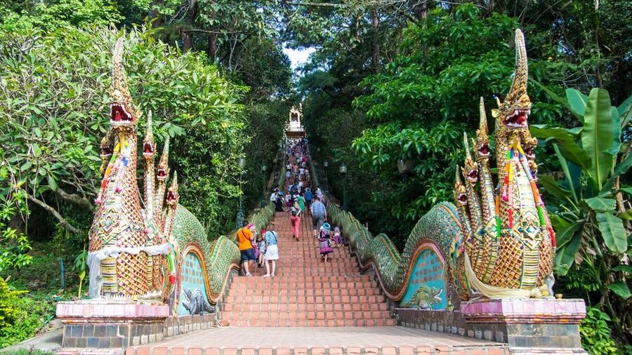 Chiang Mai: Doi Suthep and Hmong Village Half-Day Tour - Comfort, clothing, and practical details