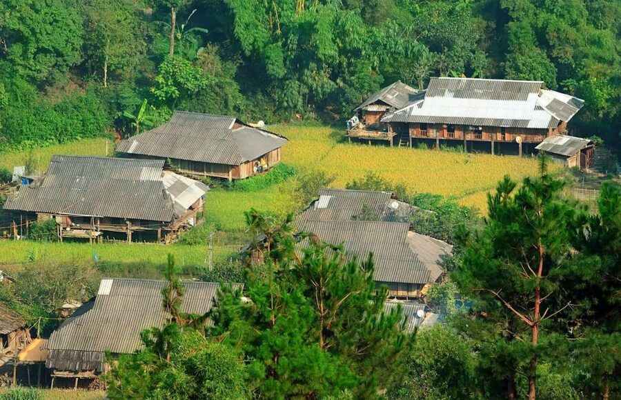 Chiang Mai: Doi Suthep and Hmong Village Half-Day Tour - The morning ride from Chiang Mai