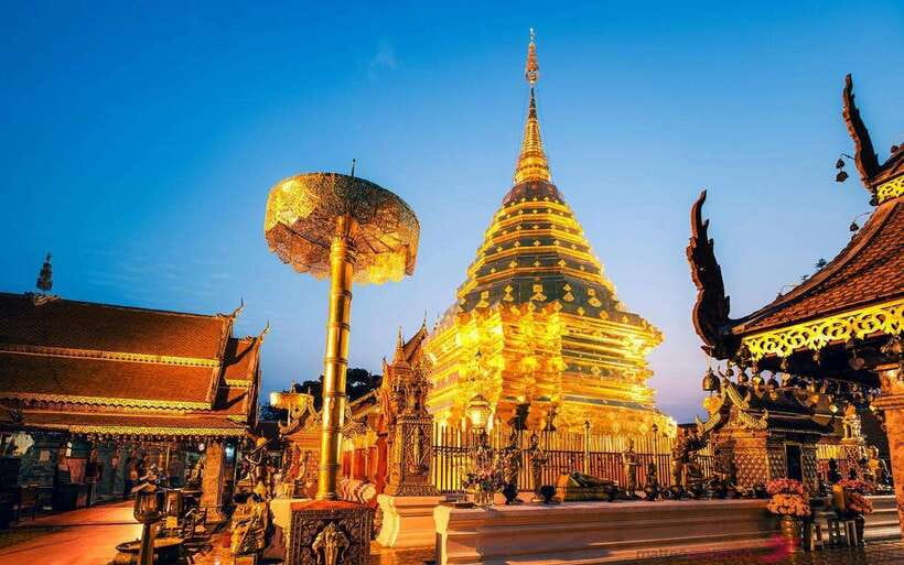 Chiang Mai: Doi Suthep and Wat Pha Lat Temple Evening Tour - Two temples, two very different moods