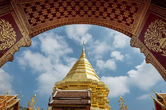 Chiang Mai Doi Suthep Temple and Wat Pha Lat Hike - From the forest to golden Doi Suthep