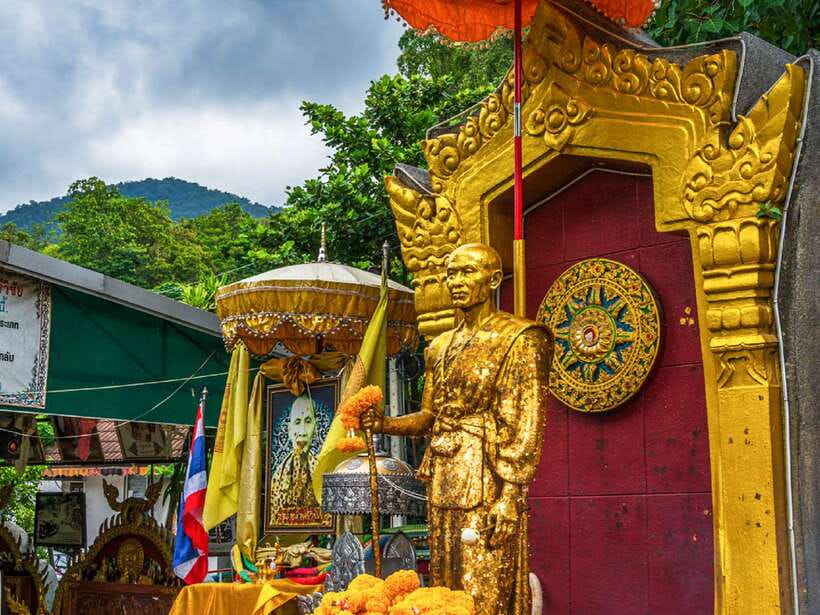 Chiang Mai: Doi Suthep, Wat Umong, and Pha Lat Sunrise Tour - Who should book this Chiang Mai morning tour?