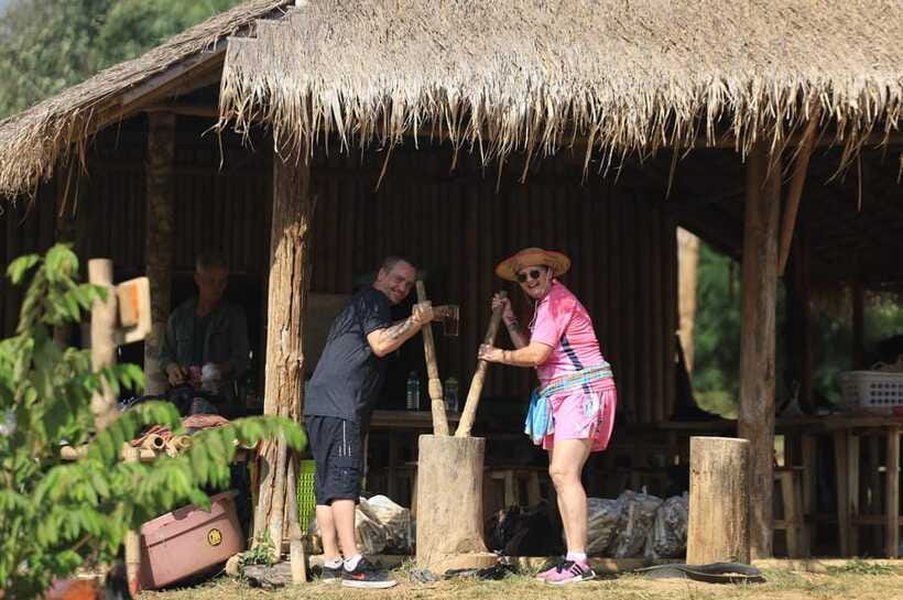 Chiang Mai: Elephant Sanctuary Bamboo Raft & Padthai Cooking - Bamboo rafting on the Wang River