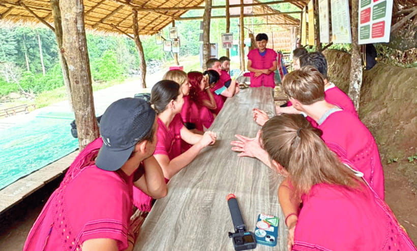 Chiang Mai: Ethical Half Day Elephant Sanctuary & Waterfall - The road from Chiang Mai to Mae Wang