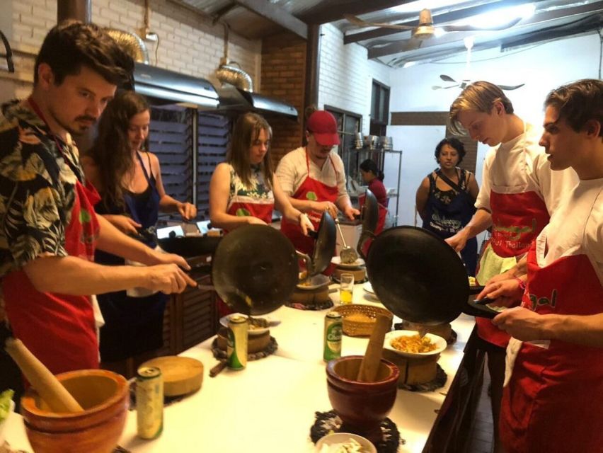 Chiang Mai: Evening Cooking Class and Local Market Visit - Key points at a glance