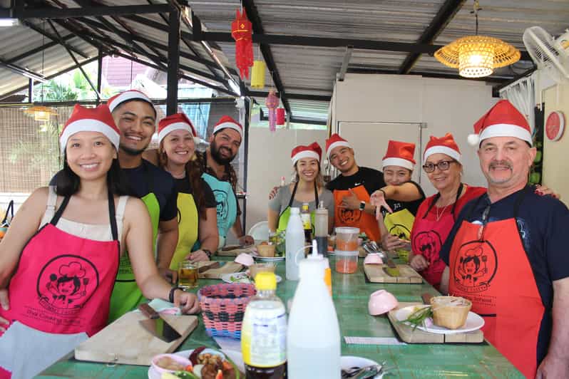 Chiang Mai: Half Day Morning Cooking Class with Market Tour - Kad Kom Market: the lesson starts with shopping