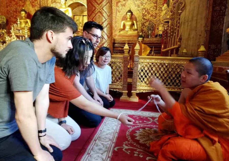 Chiang Mai: History & Mouth Watering Food Tour - Who should book this Chiang Mai food and temple tour
