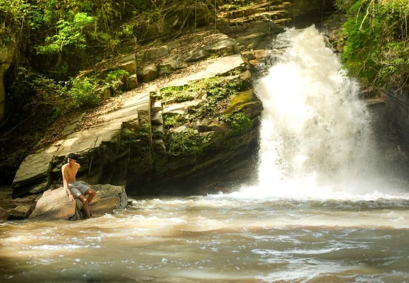 Chiang Mai: Jungle Jumbo Elephant Sanctuary with Waterfall - A short look at village life