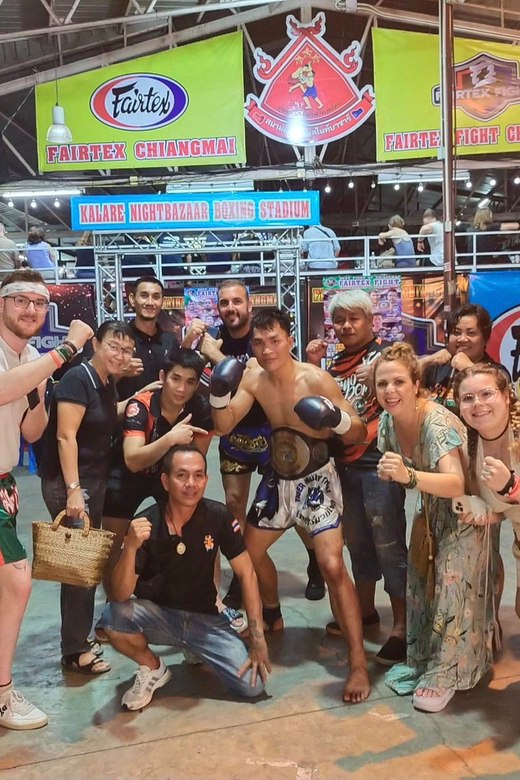 Chiang Mai: Kalare Night Bazaar Boxing Stadium Muay Thai - What happens from the first wai khru to the final bell