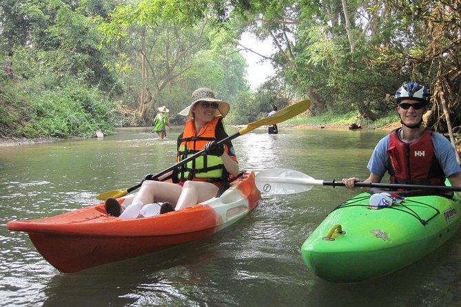 Chiang Mai : Kayak the Jungle Rivers of Chiang Dao Valley! - Getting ready at the pro-shop