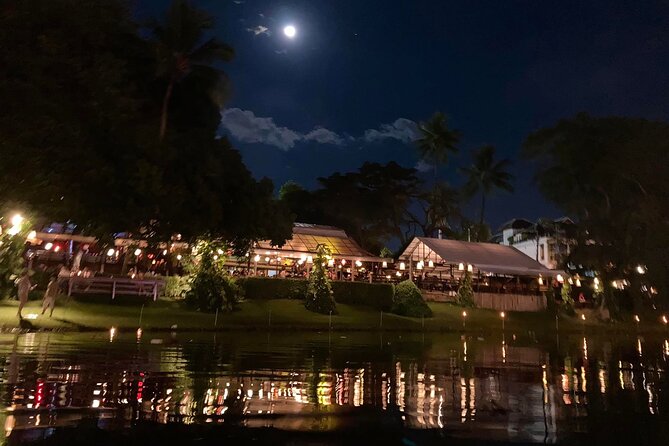 Chiang Mai: Kayak Under the Stars – 6 km to the Heart of the City - The final section: bridges, restaurants, and Chiang Mai after dark