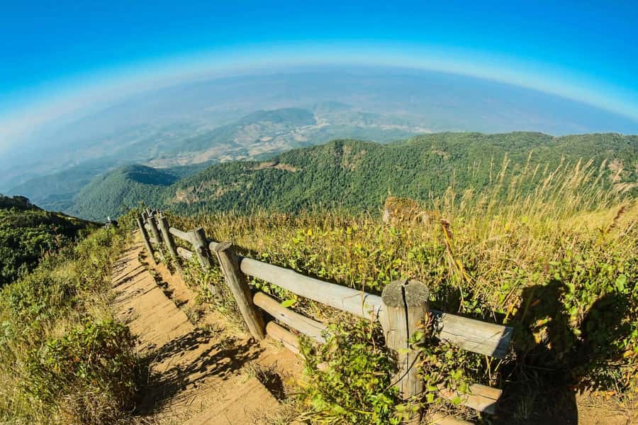 Chiang Mai: Kew Mae Pan Nature Trail & Doi Inthanon Day Trip - A Hmong market and Karen community visit