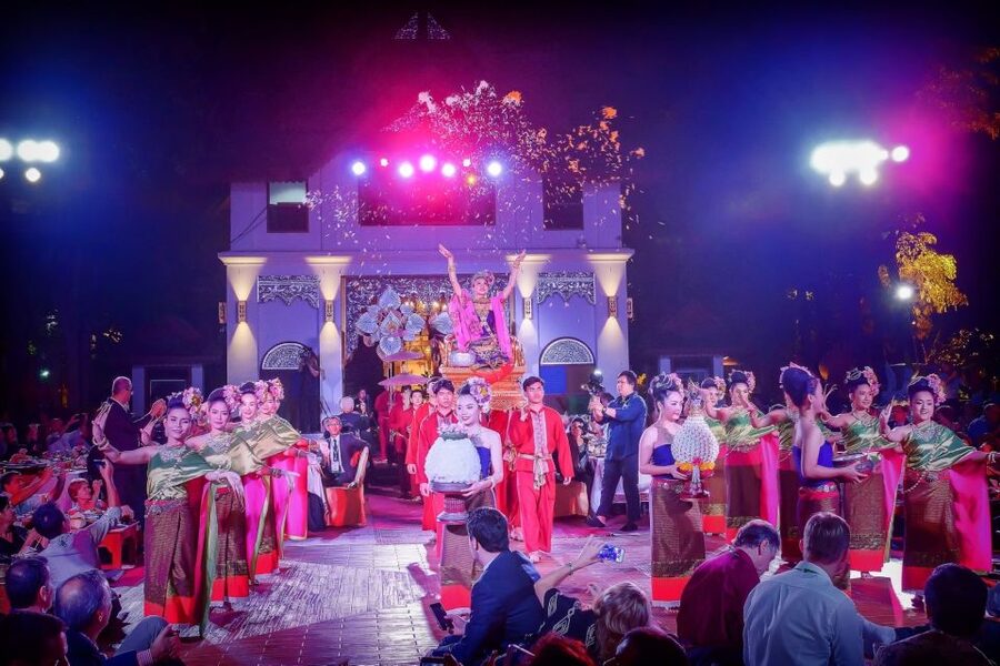Chiang Mai: Khan Toke Traditional Meal & Dancing Performance - Arriving at Khum Khantoke after 6:30 PM