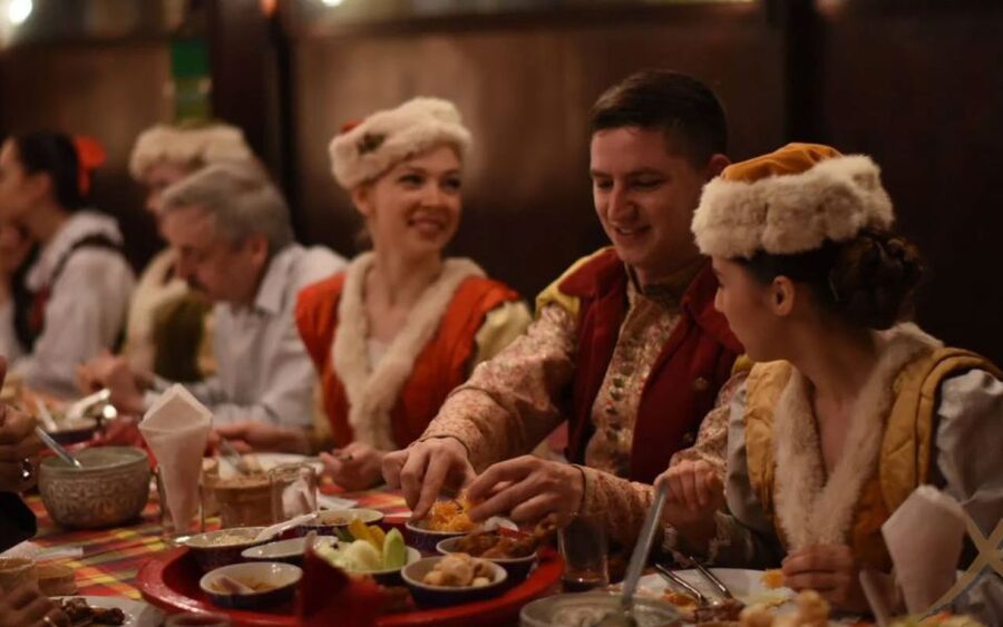 Chiang Mai: Khantoke Dinner with Traditional Performance - A Northern Thai dinner with a performance built in