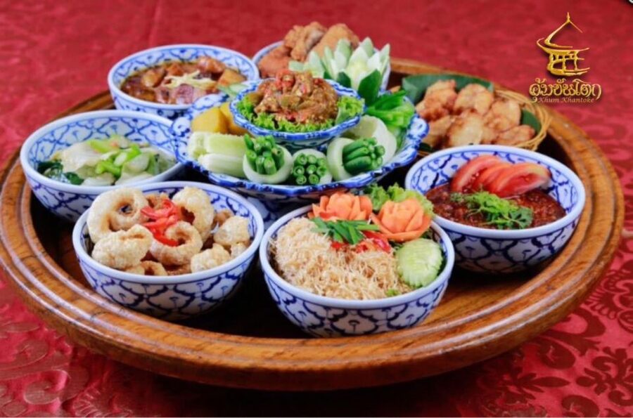 Chiang Mai: Khum Khantoke Northern Thai Cuisine and Show - Five dinner sets, from Standard to Premium