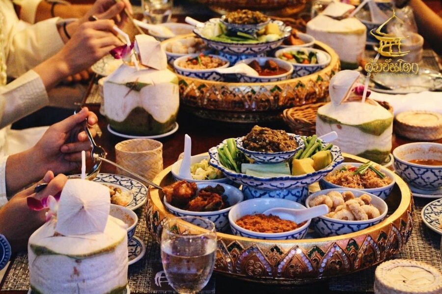 Chiang Mai: Khum Khantoke Northern Thai Cuisine and Show - Is $21 good value for one evening?