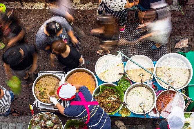 Chiang Mai Michelin Food Walking Tour with Professional Tour Guide - Why the guide matters more than the route