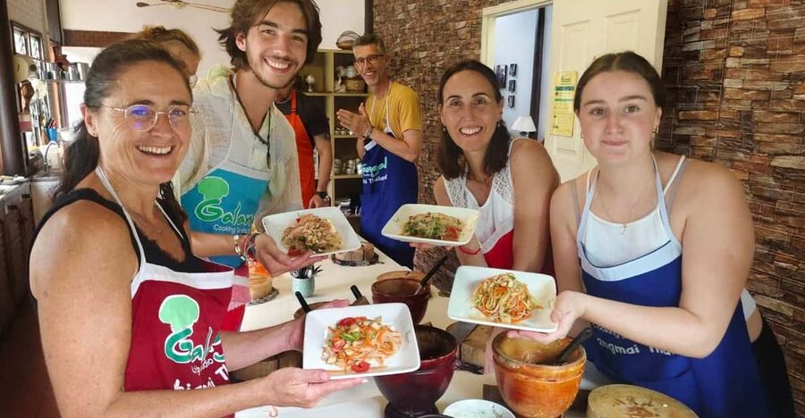 Chiang Mai: Morning Cooking Class with Market Visit - Should you book the Chiang Mai cooking class?