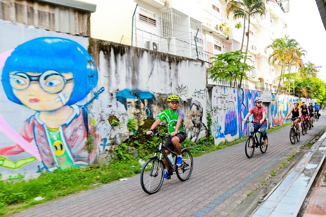 Chiang Mai Night Bike Tour - How safe and demanding is the ride?